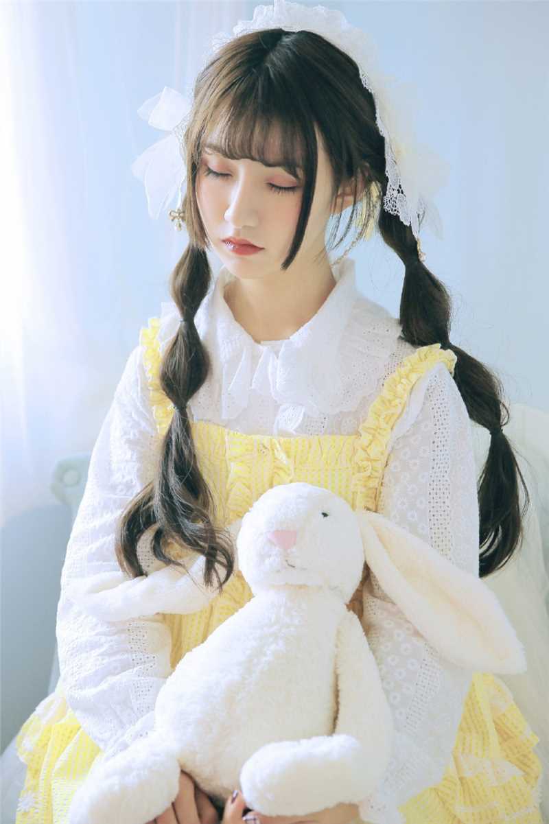 最新自然系美女萝莉俏皮可爱甜美清纯尤物图片图集