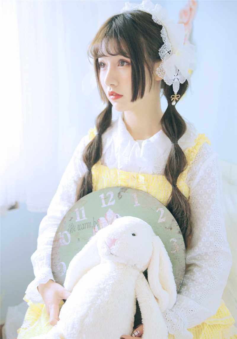 最新自然系美女萝莉俏皮可爱甜美清纯尤物图片图集