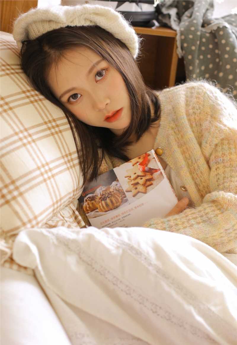 优质居家文艺美女恬静气质高清漂亮女性清纯图片相册