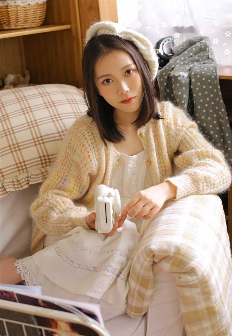 优质居家文艺美女恬静气质高清漂亮女性清纯图片相册