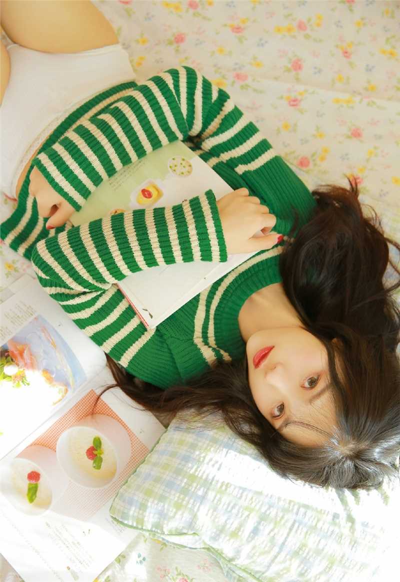 特别专辑校园美女恬静干净美女卧室私房清纯惹火图片图片