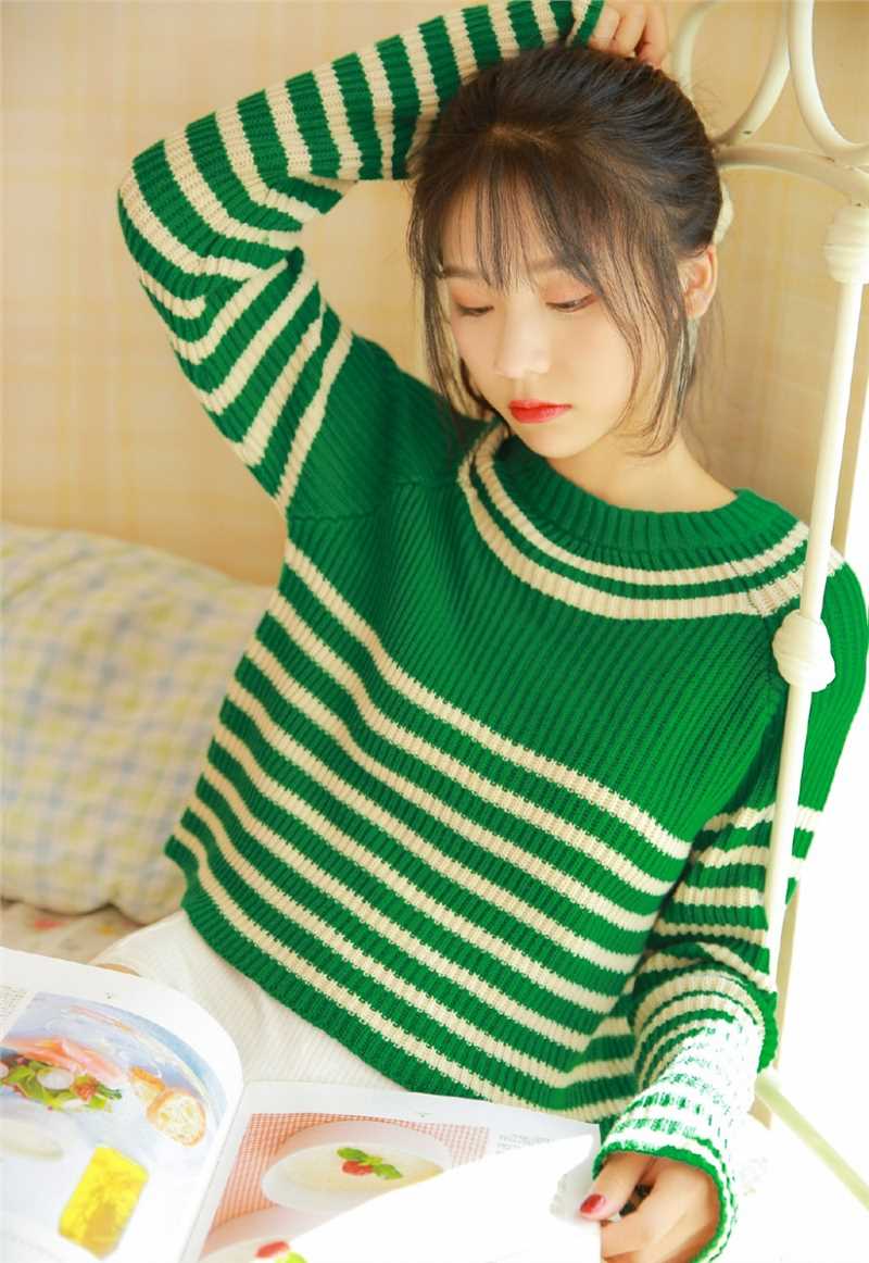 特别专辑校园美女恬静干净美女卧室私房清纯惹火图片图片