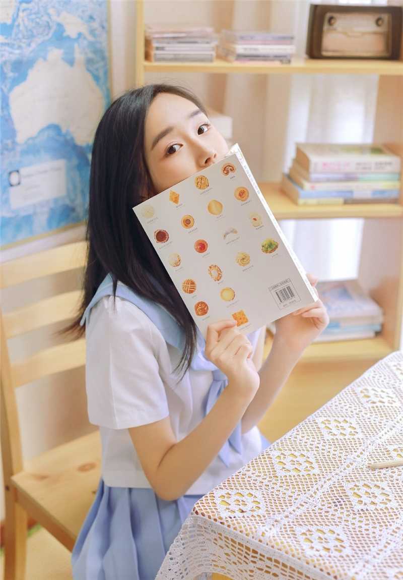 最新日本清纯白丝大长腿居家性感惑图集