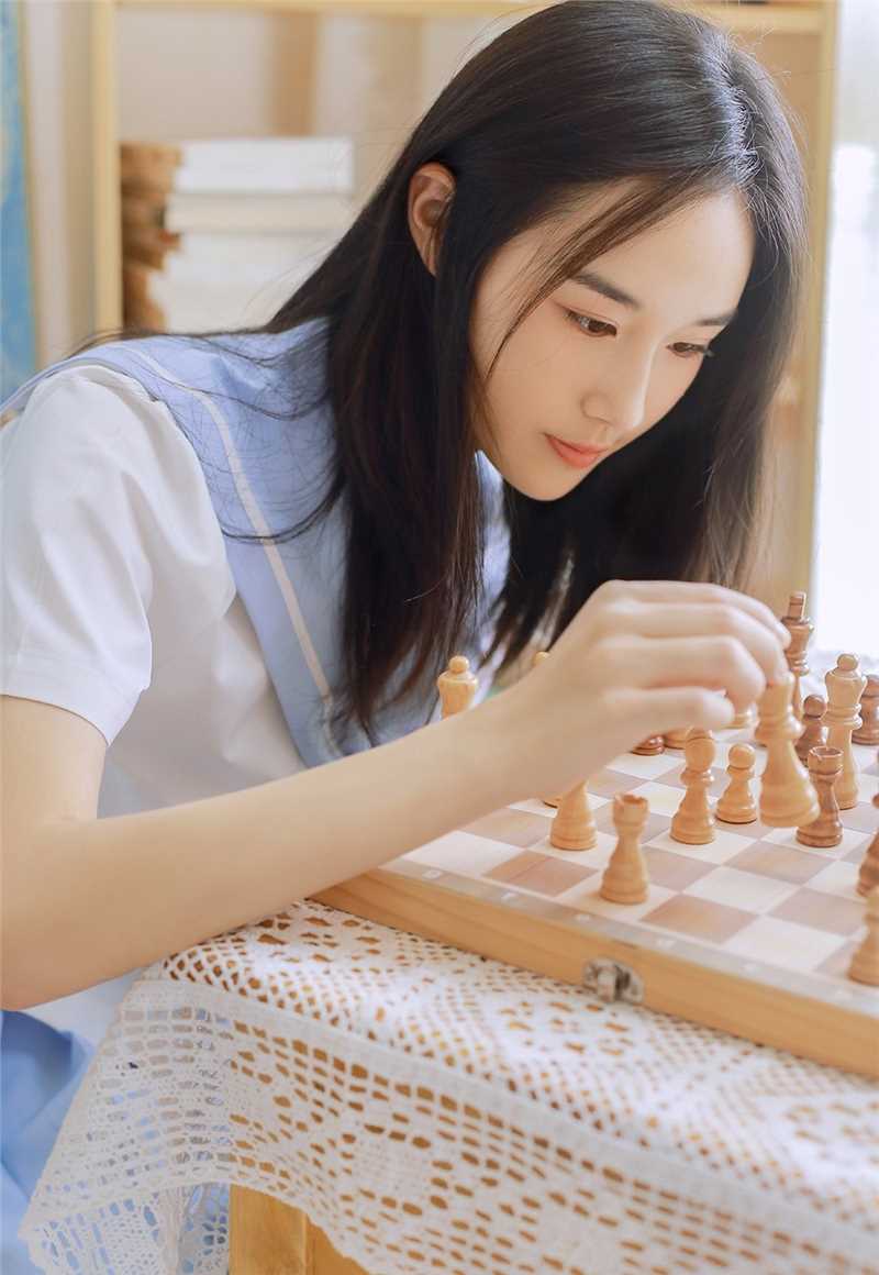 最新日本清纯白丝大长腿居家性感惑图集