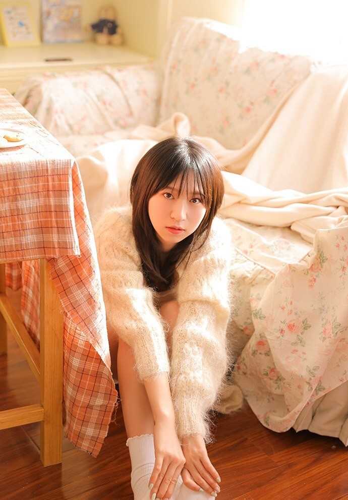 最新清纯可爱美女惑国产精品性感图片图集