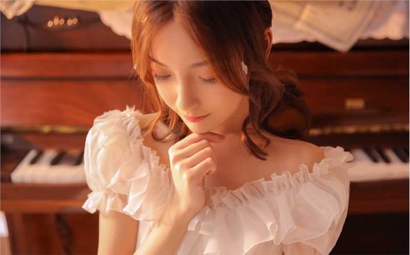 高清清纯素人氧气少女白丝大长腿惹火养眼诱惑图片图集