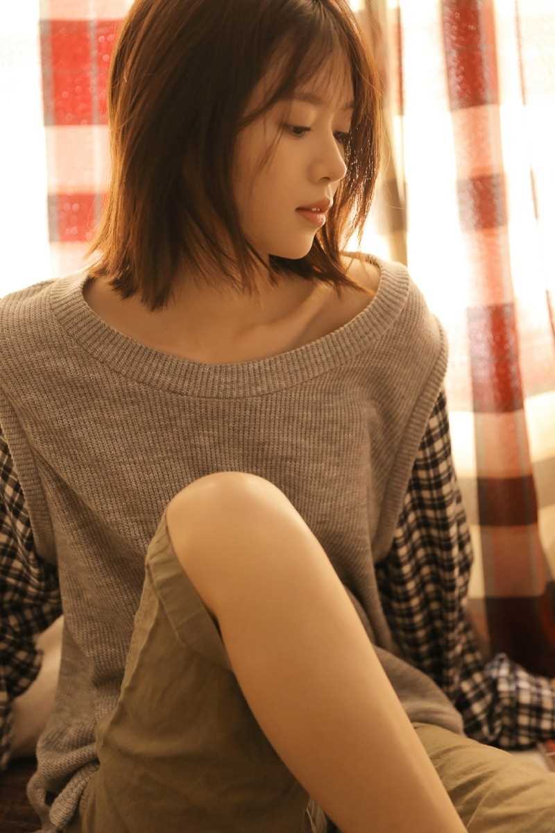 精选邻家清纯美女甜美迷人唯美私房图片图册