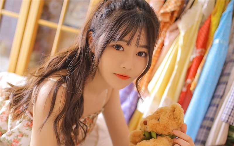 特别专辑邻家女孩吊带碎花裙诱人养眼清纯极品图库