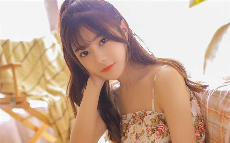 特别专辑邻家女孩吊带碎花裙诱人养眼清纯极品图库