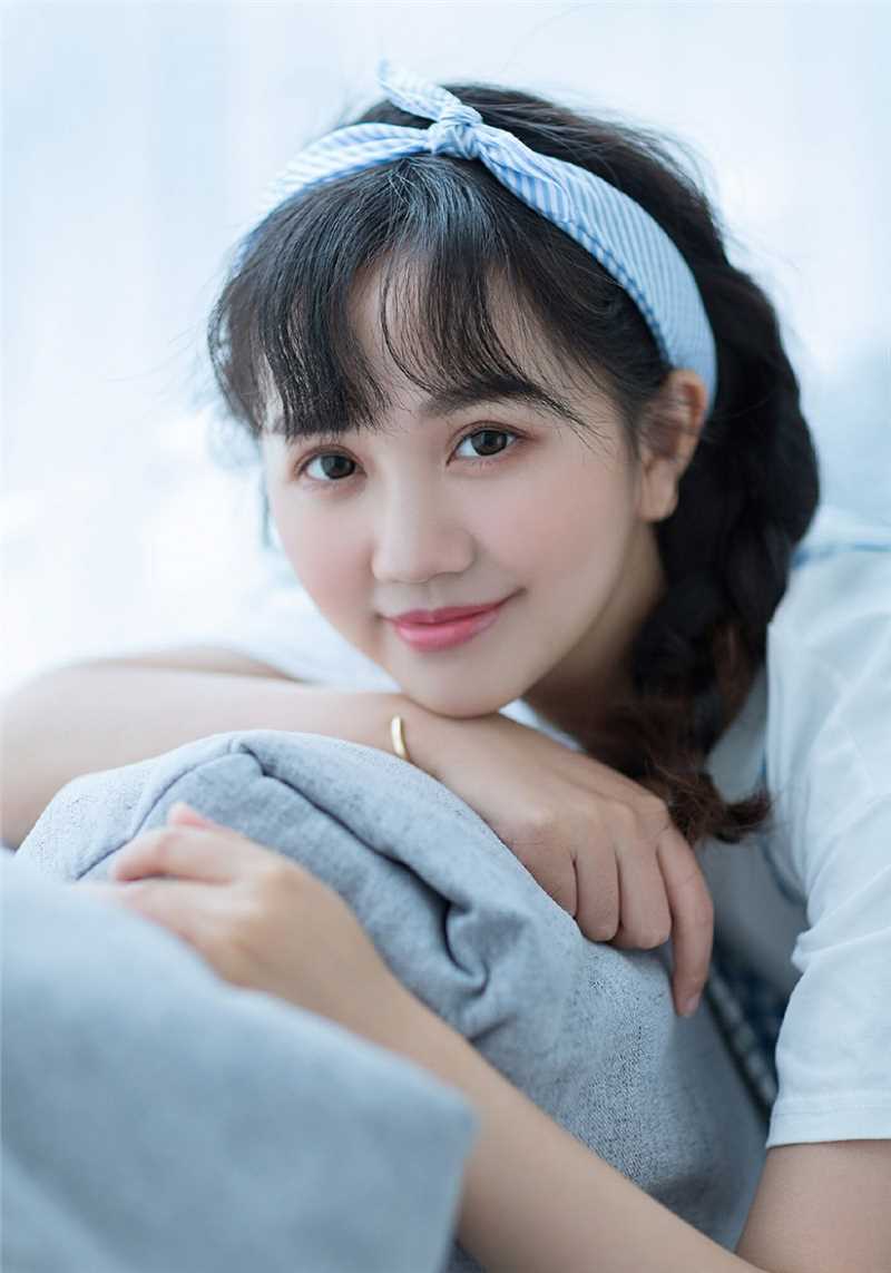 特别专辑恬静天然少女元气小清新格子裙清纯淑女图片