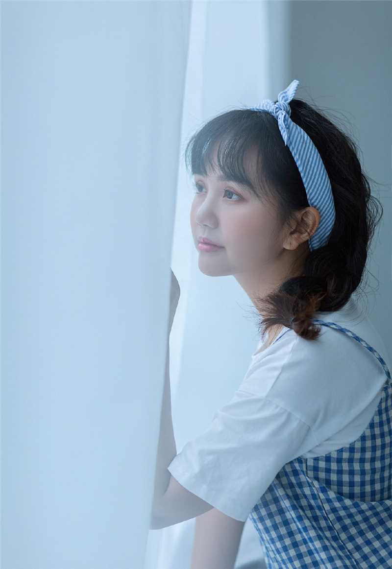 特别专辑恬静天然少女元气小清新格子裙清纯淑女图片