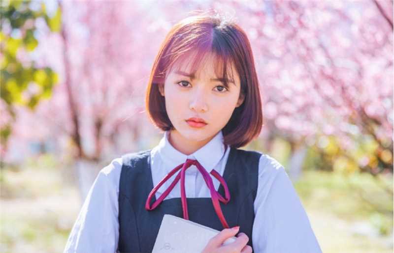 高清清纯校园女大学生户外公园艺术摄影唯美图册