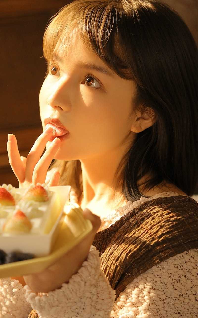 最全甜美短发清纯女子大养眼唯美图片相册