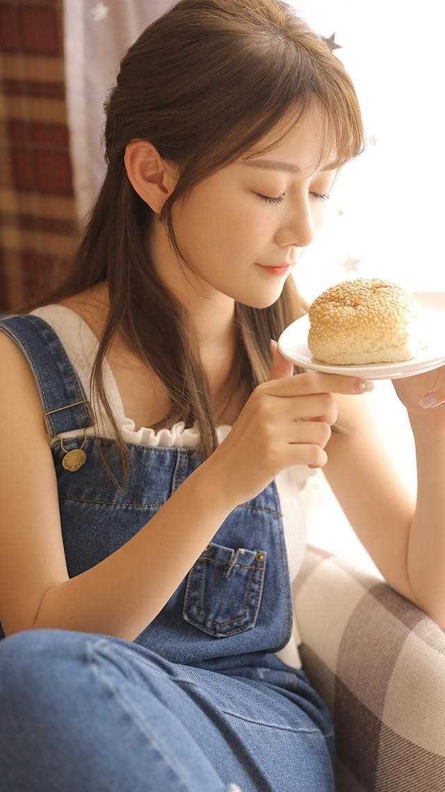 优质气质清纯牛仔背带裤美女私房长腿养眼图片相册