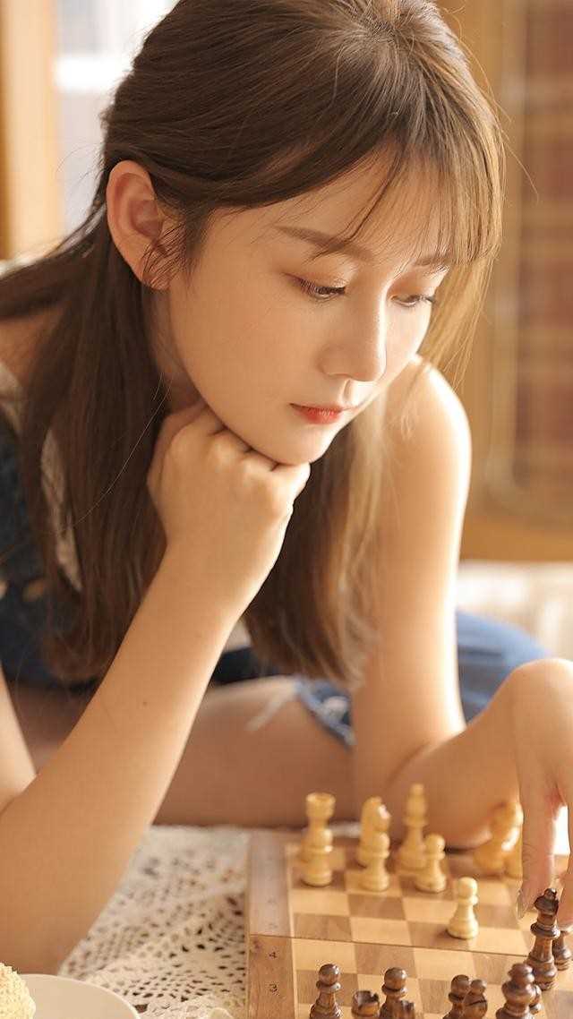 优质气质清纯牛仔背带裤美女私房长腿养眼图片相册