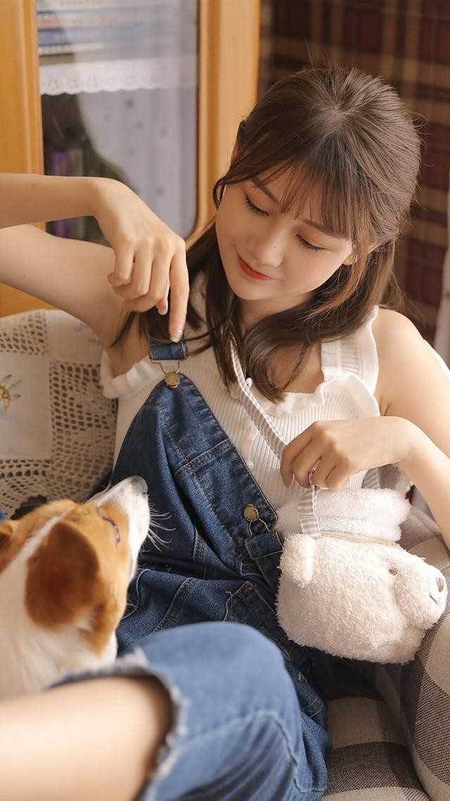 优质气质清纯牛仔背带裤美女私房长腿养眼图片相册