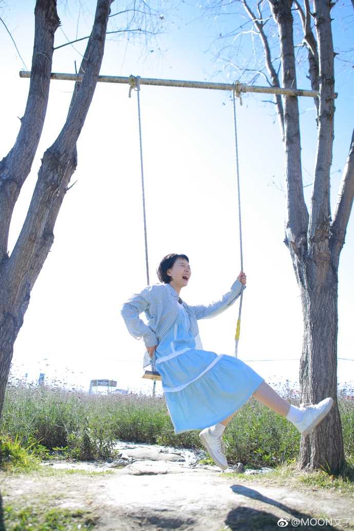 优质日本盐系短发清纯美女阳光户外小清新氧气相册