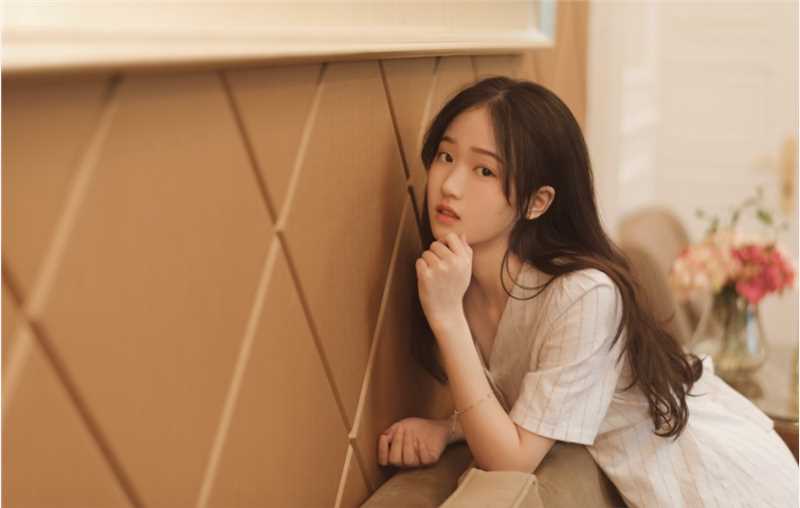 最新长发文艺美女气质温柔甜美清纯乙女壁纸