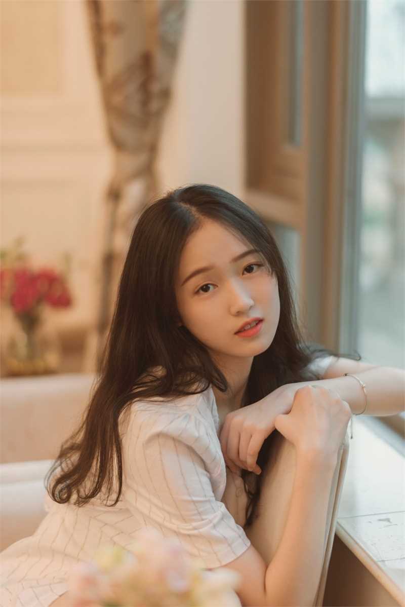 最新长发文艺美女气质温柔甜美清纯乙女壁纸