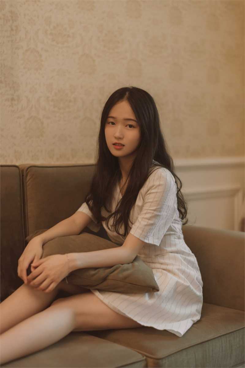 最新长发文艺美女气质温柔甜美清纯乙女壁纸