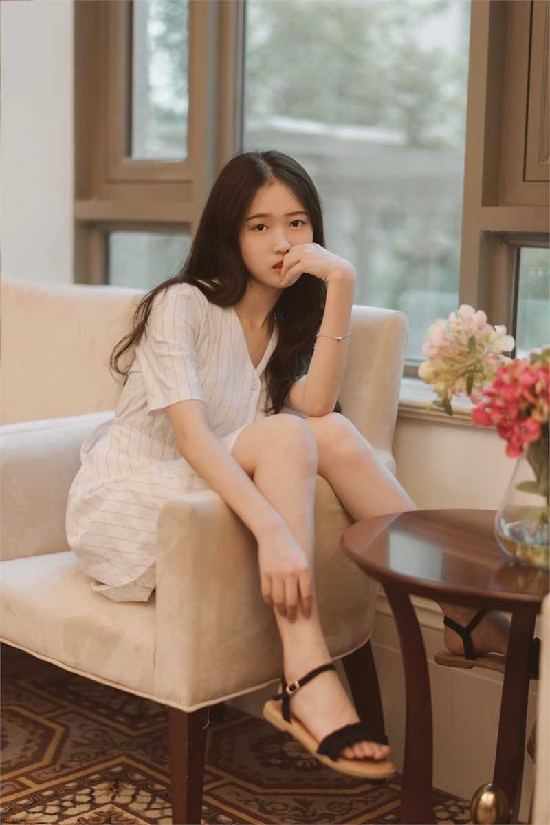 最新长发文艺美女气质温柔甜美清纯乙女壁纸