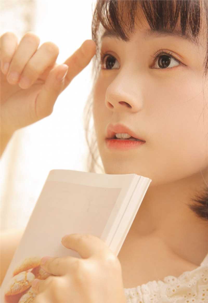 优质懵懂女孩天然无邪清纯私房白袜图片相册