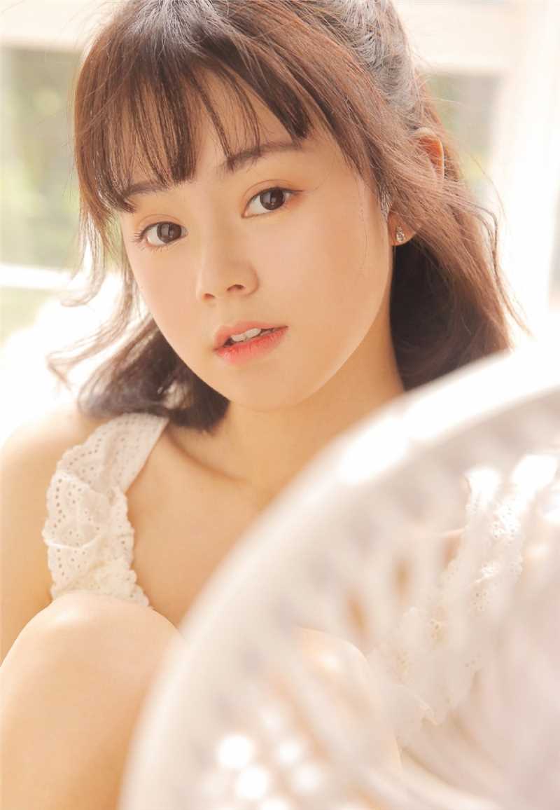 优质懵懂女孩天然无邪清纯私房白袜图片相册