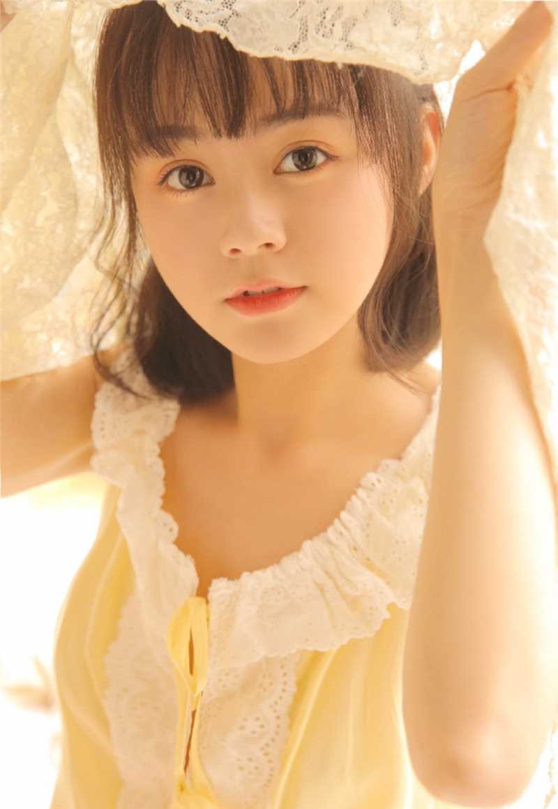 优质懵懂女孩天然无邪清纯私房白袜图片相册