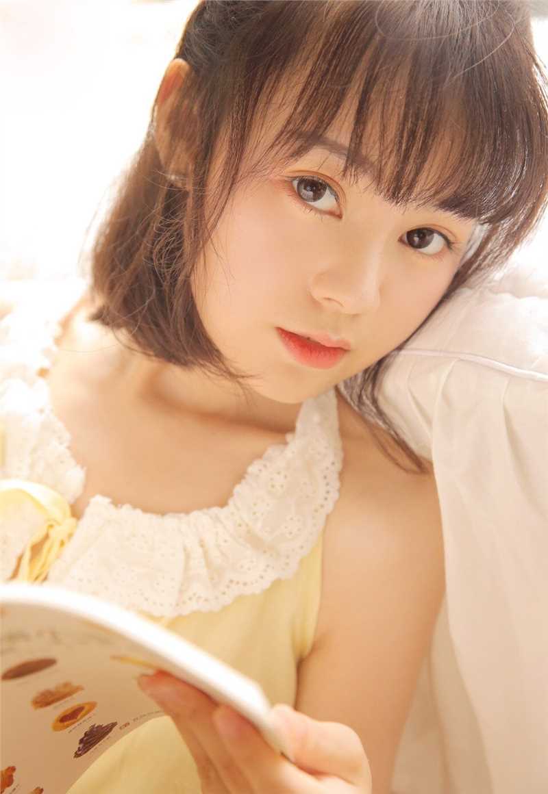 优质懵懂女孩天然无邪清纯私房白袜图片相册