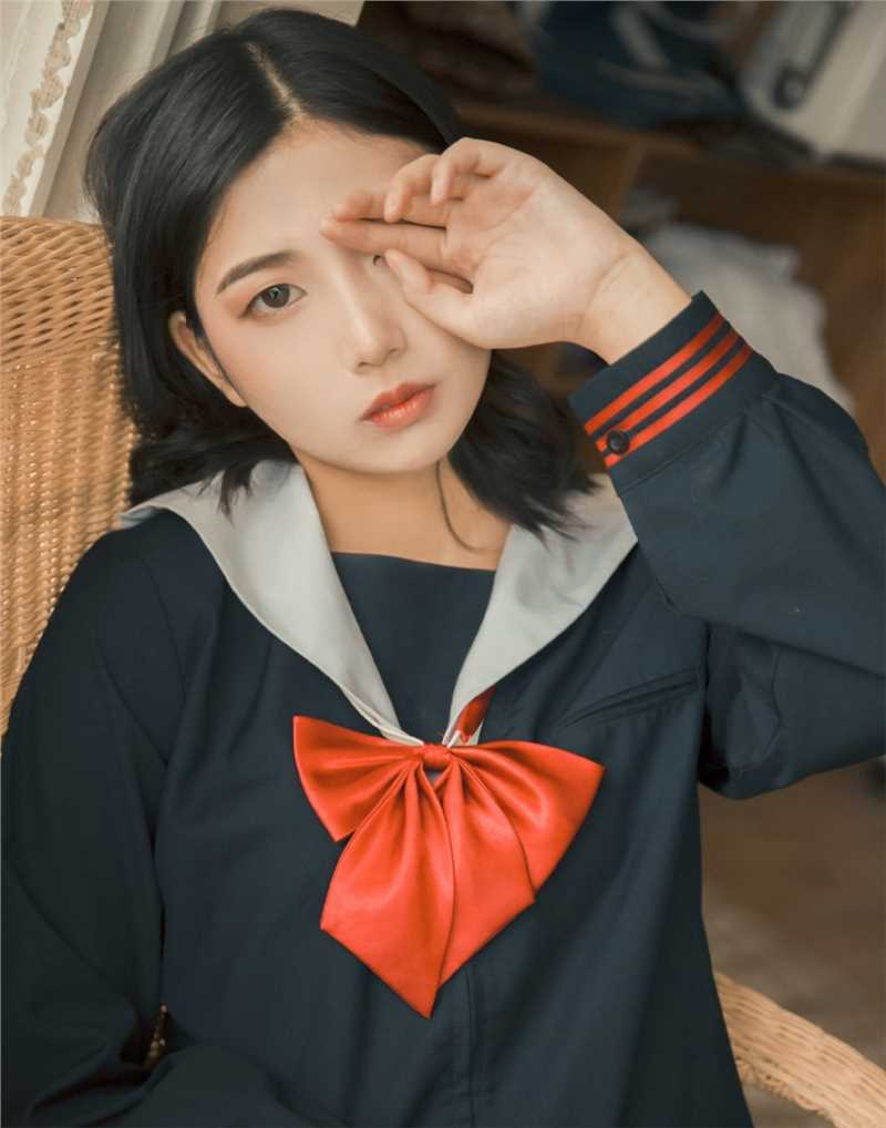 高清校园黑发清纯邪魅忧郁气质图集