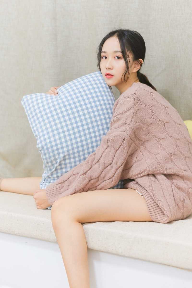 邻家女孩清纯天然玉足鉴赏性感