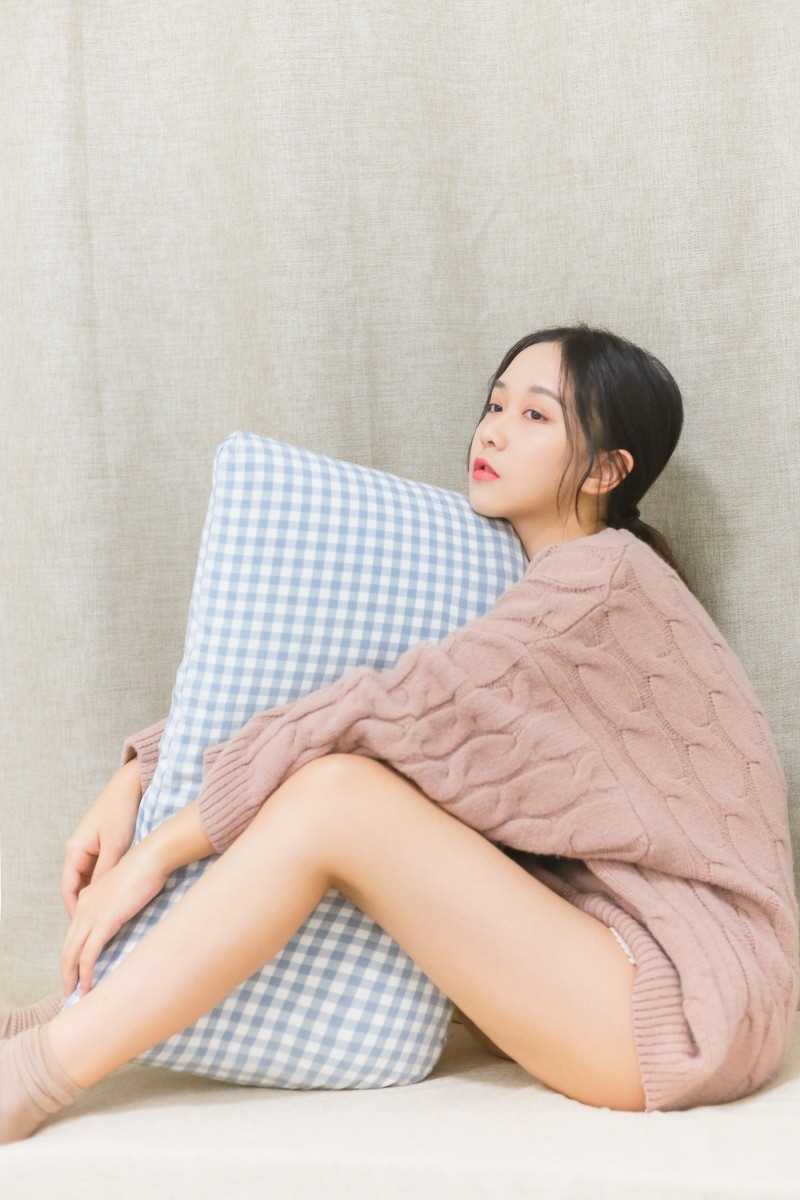 邻家女孩清纯天然玉足鉴赏性感