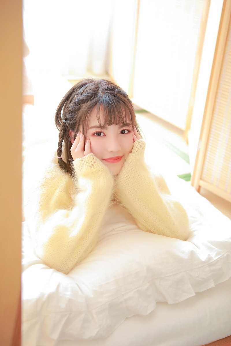 最新牙套室内白丝美足清纯图集