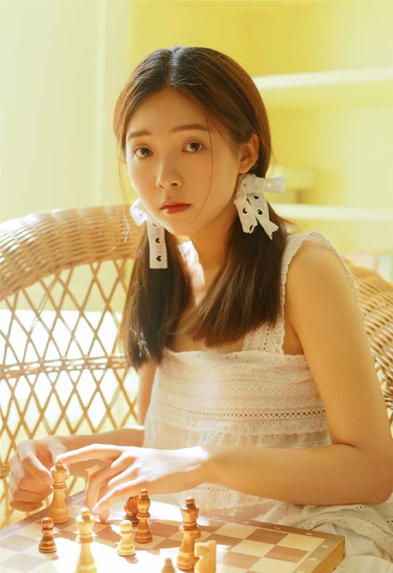 精选90后双马尾象棋少女私房夺目吸晴清纯图册