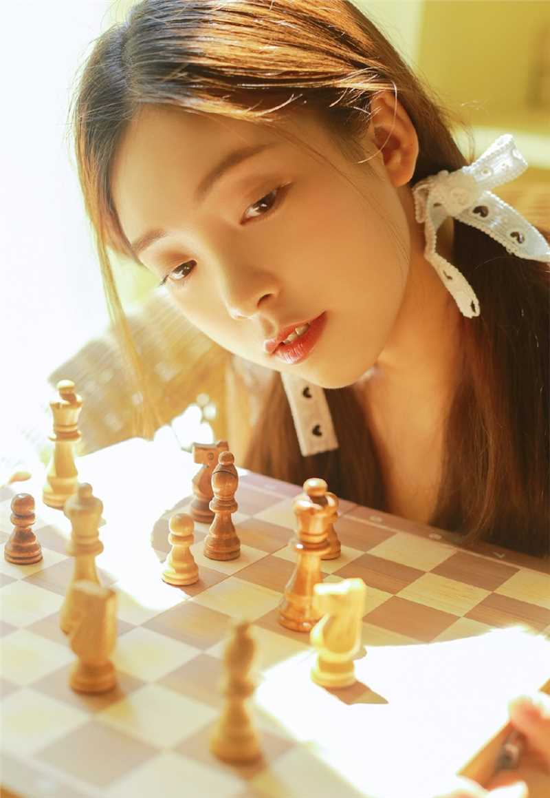 精选90后双马尾象棋少女私房夺目吸晴清纯图册