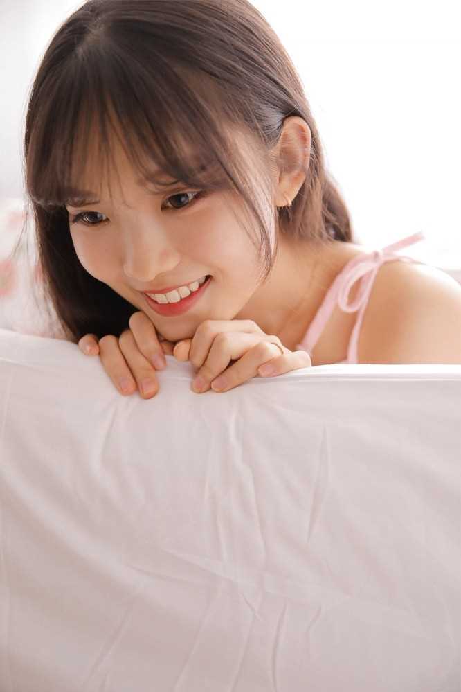 优质闺蜜室内清纯可爱女孩笑容相册