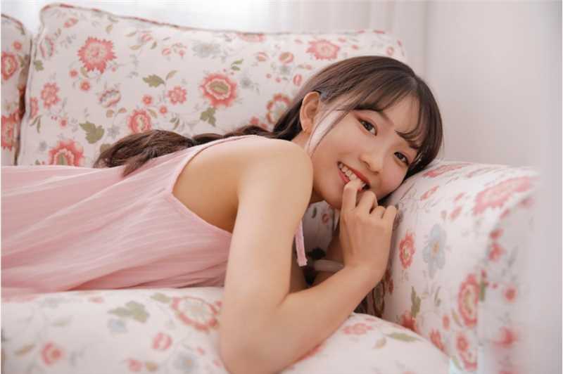 优质闺蜜室内清纯可爱女孩笑容相册