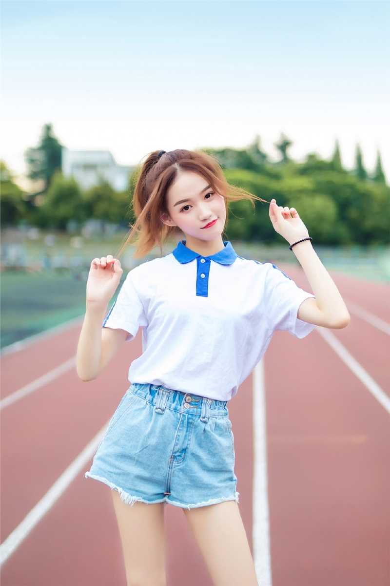 最全校花女神马尾辫操场热裤大长腿清纯养眼壁纸