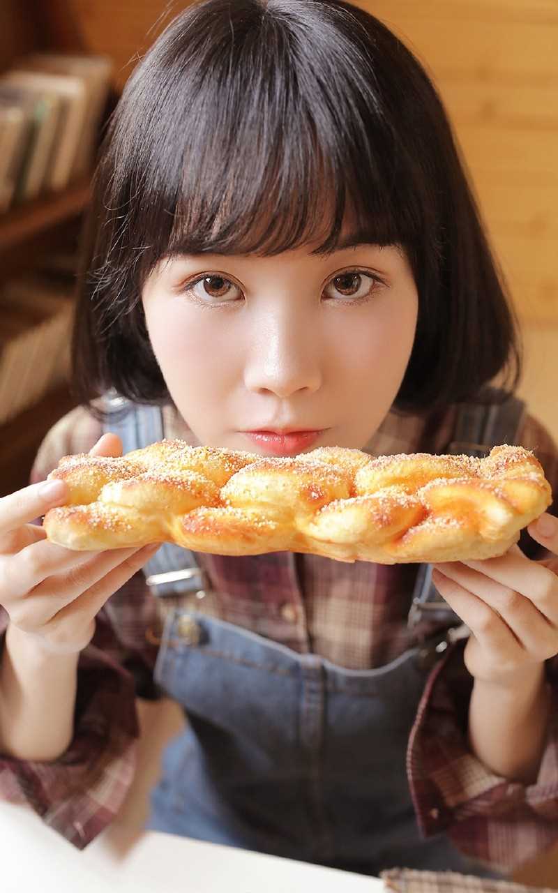 文学少女室内牛仔背带裤清纯