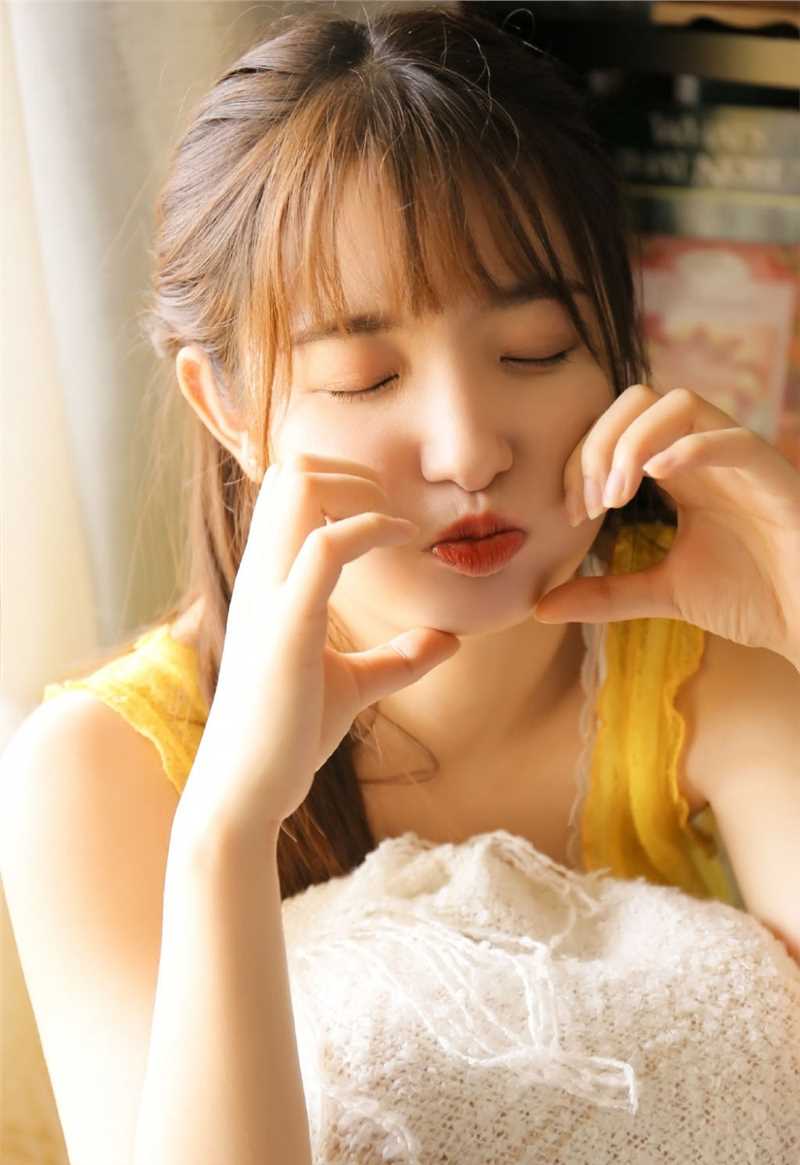 精选清纯甜美少女私房俏皮元气可爱图册