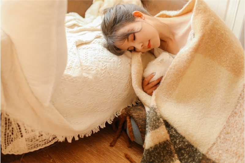 精选清纯宅男女神小黄帽卖萌唯美吸晴图册