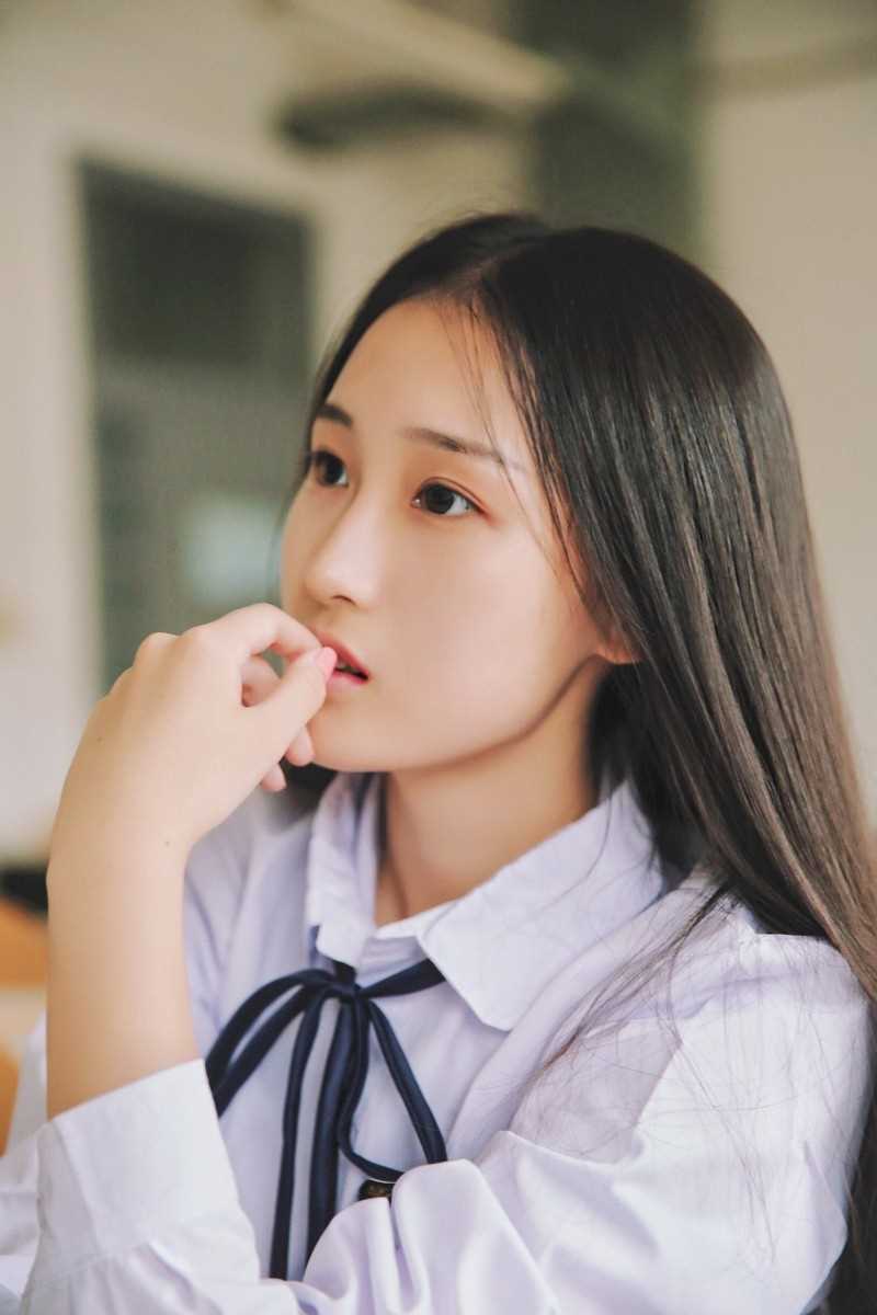 高清校花美女清纯性感学生制服校园摄影艺术图集