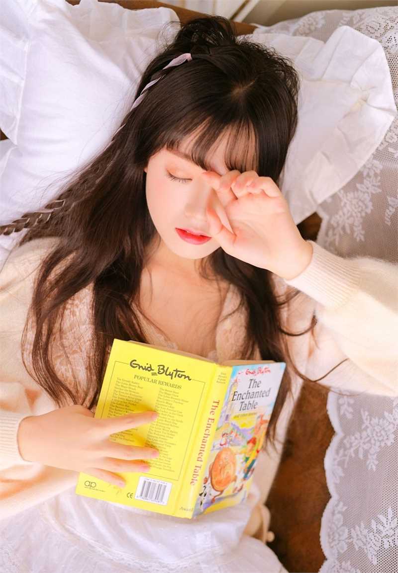 最全空气刘海软萌妹子大眼睛水灵吃小饼干可爱相册