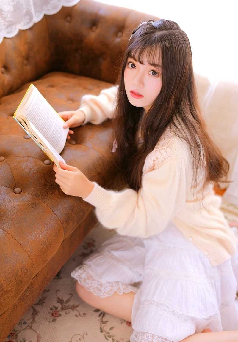 最全空气刘海软萌妹子大眼睛水灵吃小饼干可爱相册