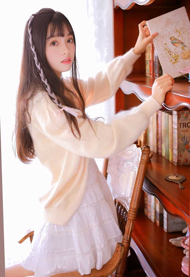 最全空气刘海软萌妹子大眼睛水灵吃小饼干可爱相册