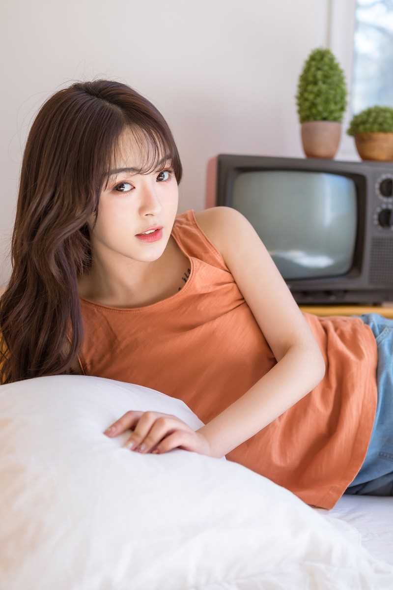 高清日本甜心少女露齿笑容绽放清纯性感私房错落有致图集