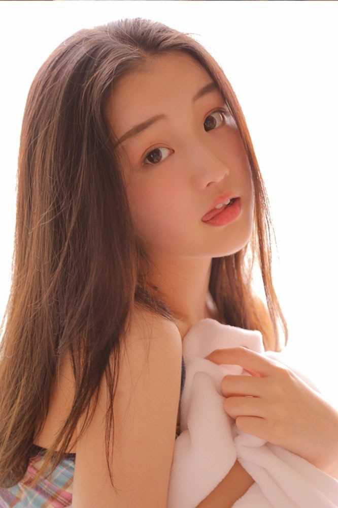 最全清纯美女模特少女身材迷人室内裹胸性感惹火壁纸