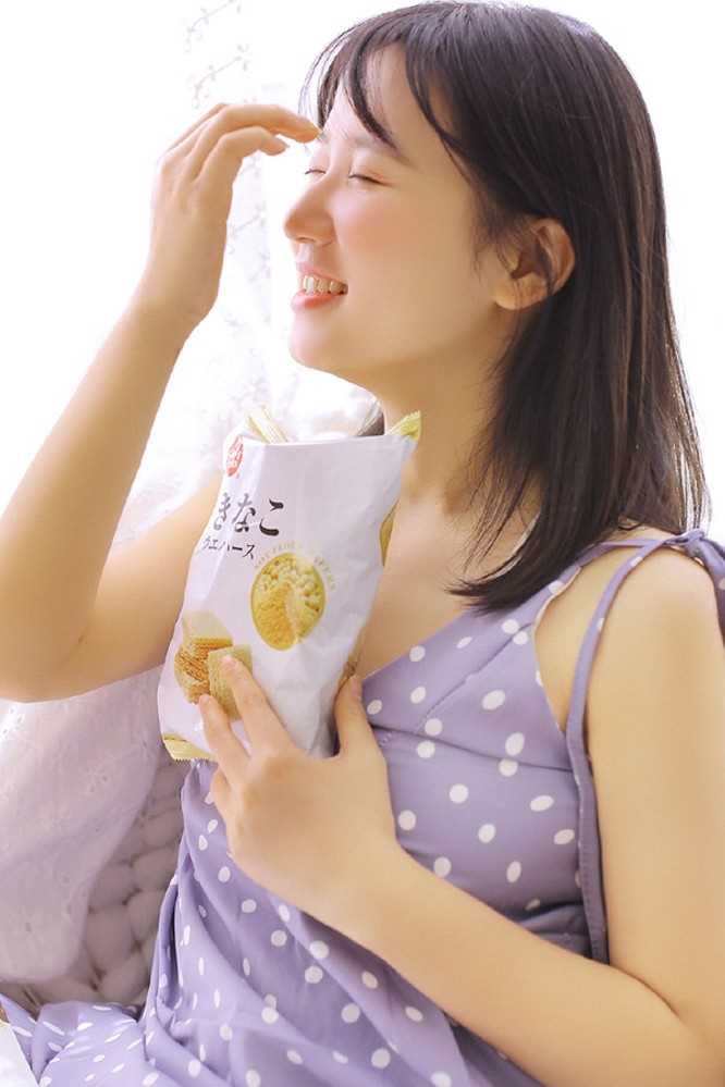 邻家微胖女孩漂亮脸蛋粉嘟嘟可爱清纯性感私房图