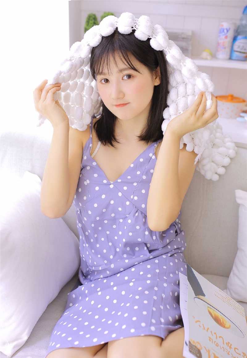 邻家微胖女孩漂亮脸蛋粉嘟嘟可爱清纯性感私房图