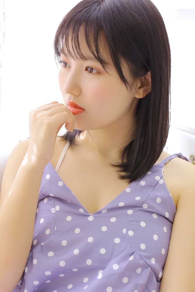 邻家微胖女孩漂亮脸蛋粉嘟嘟可爱清纯性感私房图